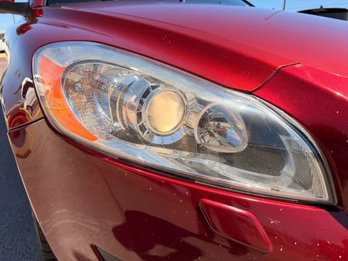 Used 2011 Volvo C70 T5 w/ Multimedia Pkg FWD image 35