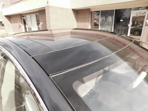 Used 2015 Tesla Model S 60 image 18