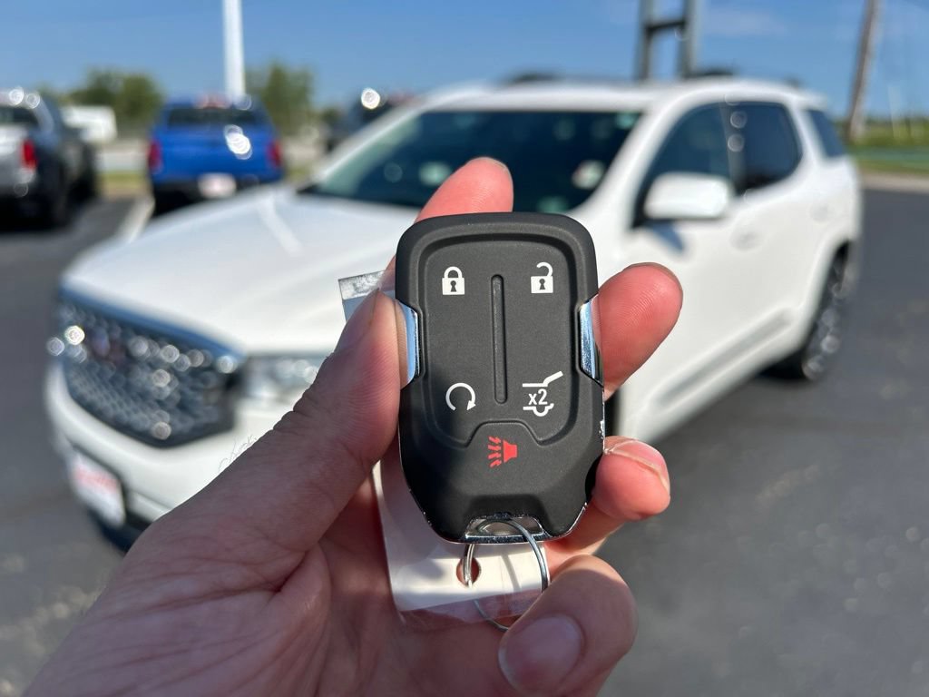 Used 2019 GMC Acadia Denali w/ Technology Package AWD/4WD image 48