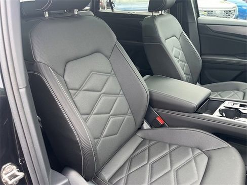 New 2025 Volkswagen Atlas Cross Sport SE image 30