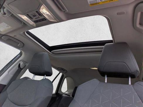 Used 2025 Toyota RAV4 XLE w/ Convenience Package image 15