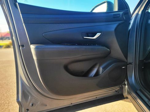 Used 2025 Hyundai Tucson Limited AWD/4WD image 7
