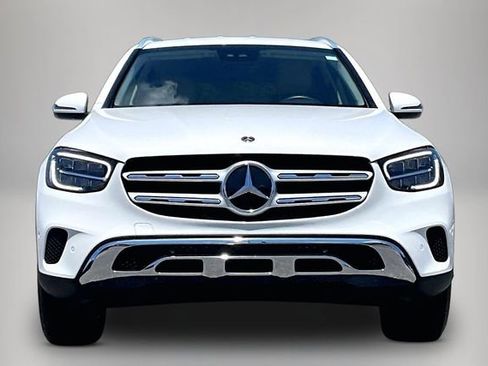 Used 2022 Mercedes-Benz GLC 300 4MATIC image 3