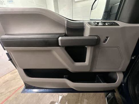 Used 2017 Ford F150 XLT w/ Equipment Group 302A Luxury image 18