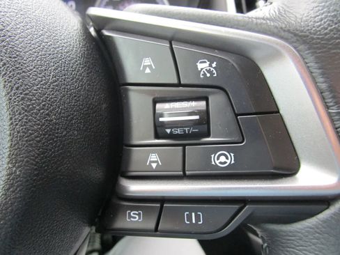 Used 2021 Subaru Forester Premium AWD/4WD image 27