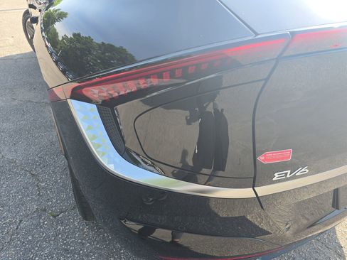 New 2025 Kia EV6 Wind image 30