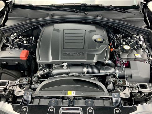 New 2026 Jaguar F-PACE R-Dynamic S image 8