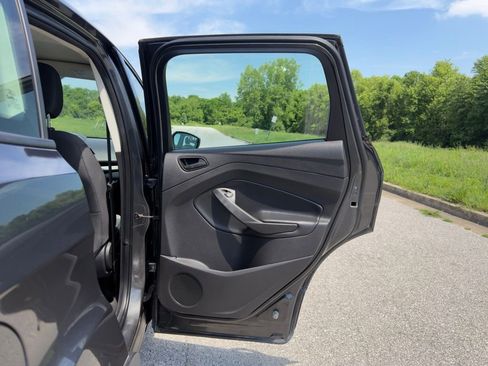 Used 2019 Ford Escape S FWD image 31
