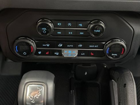 Used 2025 Ford Bronco Badlands AWD/4WD image 23