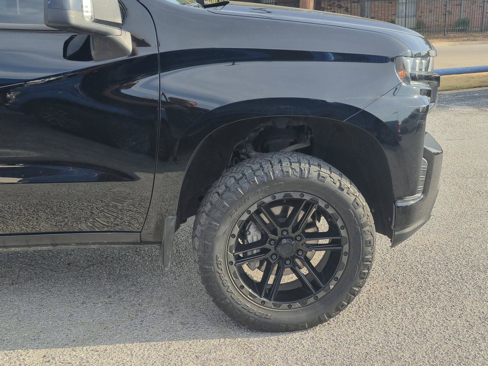Used 2021 Chevrolet Silverado 1500 LT Trail Boss w/ LT Trail Boss Premium Package AWD/4WD image 7