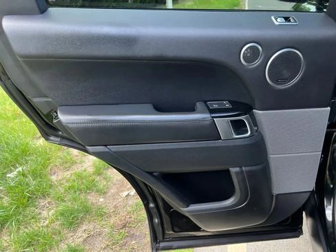 Used 2018 Land Rover Range Rover Sport HSE AWD/4WD image 23