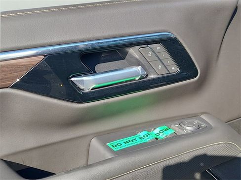 New 2026 Chevrolet Tahoe Premier image 23