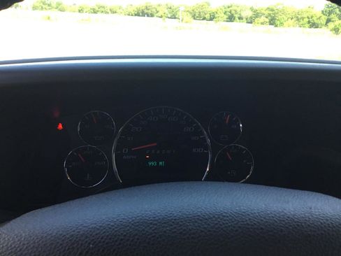 Used 2019 Chevrolet Express 3500 Extended w/ Driver Convenience Package RWD image 17