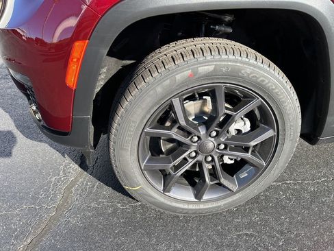 New 2025 Jeep Grand Cherokee L Limited w/ Trailer Tow Package AWD/4WD image 3