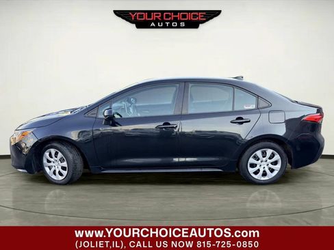 Used 2021 Toyota Corolla LE FWD image 2