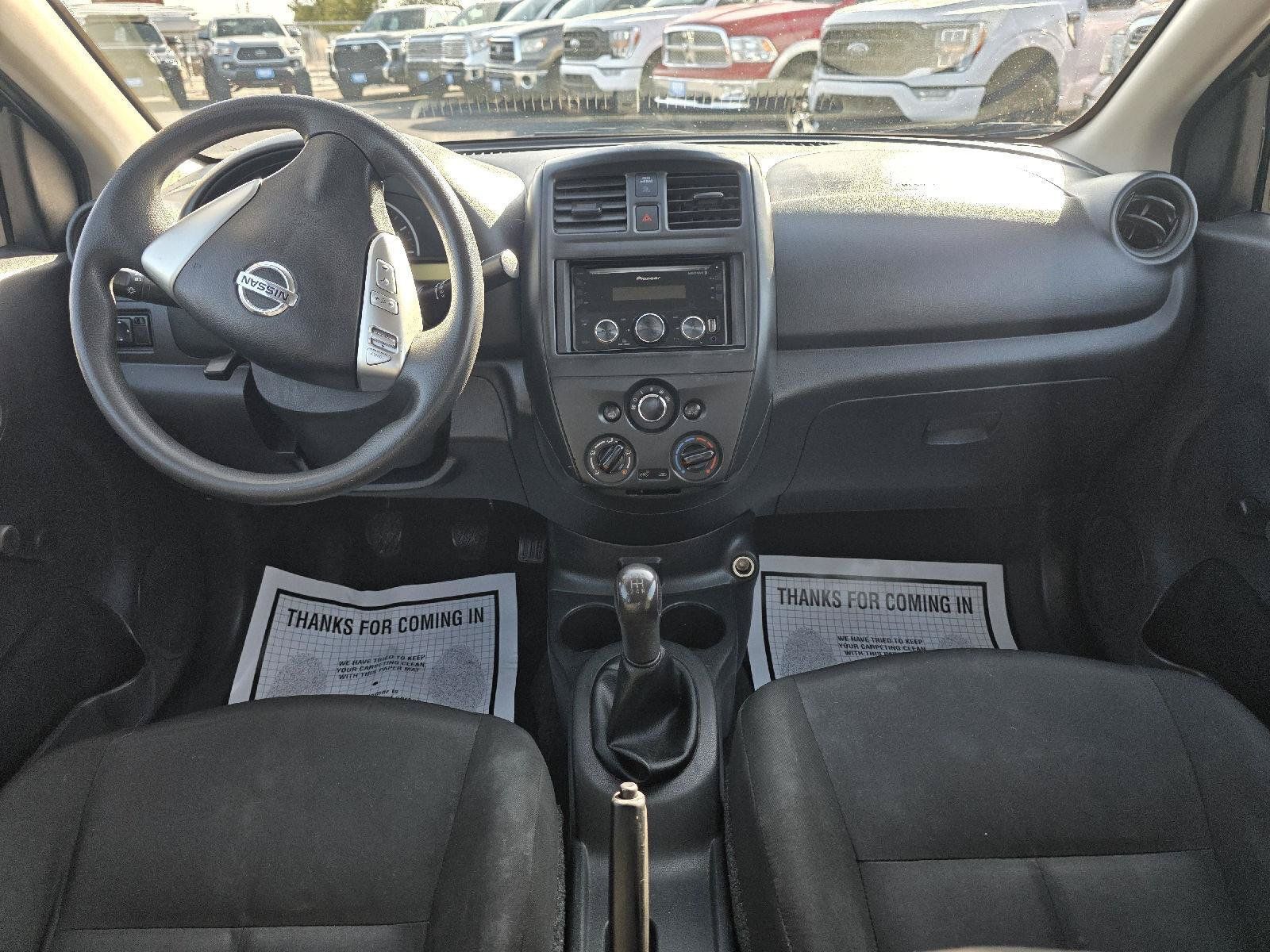 Used 2017 Nissan Versa S FWD image 7