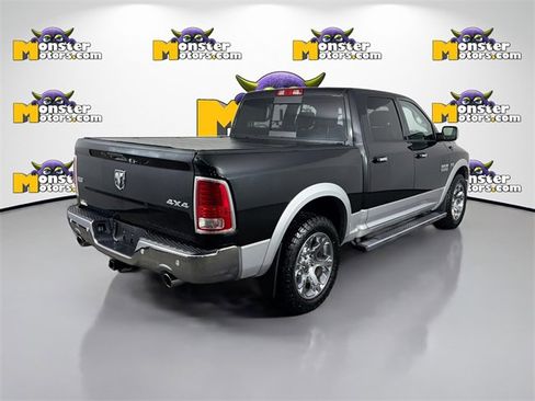 Used 2017 RAM 1500 Laramie w/ Convenience Group image 5