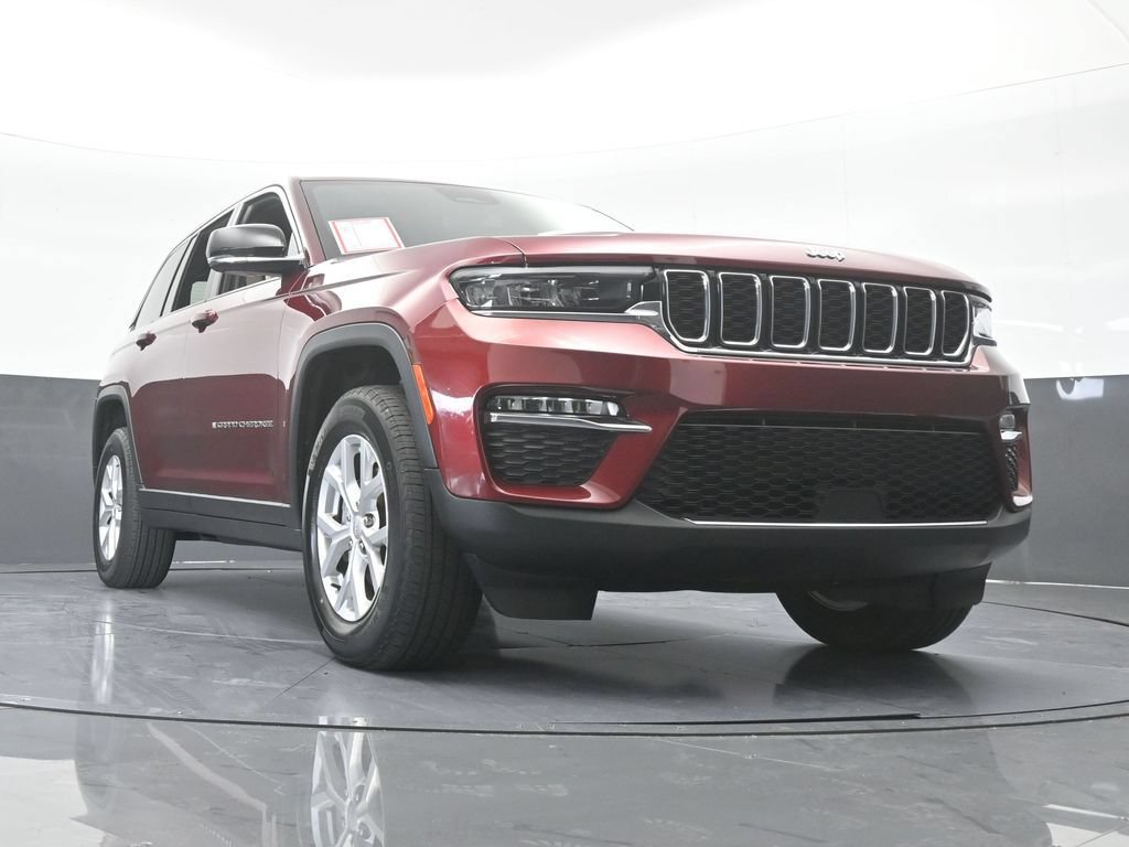 Used 2023 Jeep Grand Cherokee Limited w/ Trailer Tow Prep Group (B) RWD image 64