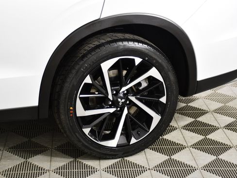 Used 2023 Mitsubishi Outlander SE AWD/4WD image 51
