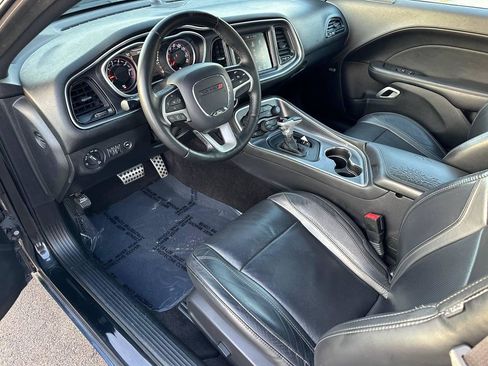 Used 2016 Dodge Challenger SXT Plus RWD image 15