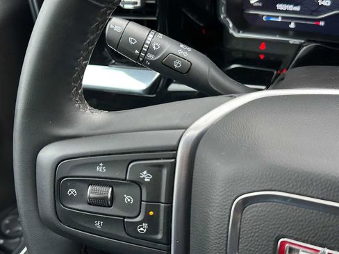 Used 2023 GMC Sierra 1500 Elevation image 32