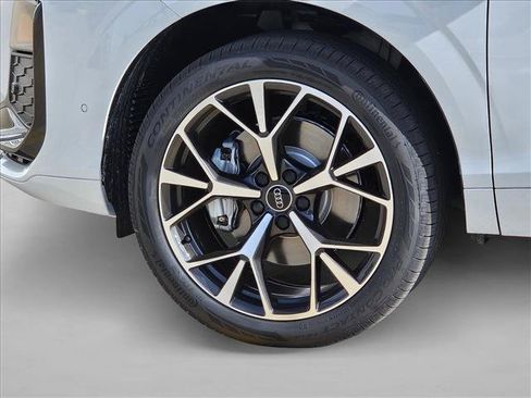 New 2026 Audi Q3 quattro 2.0T AWD/4WD image 9