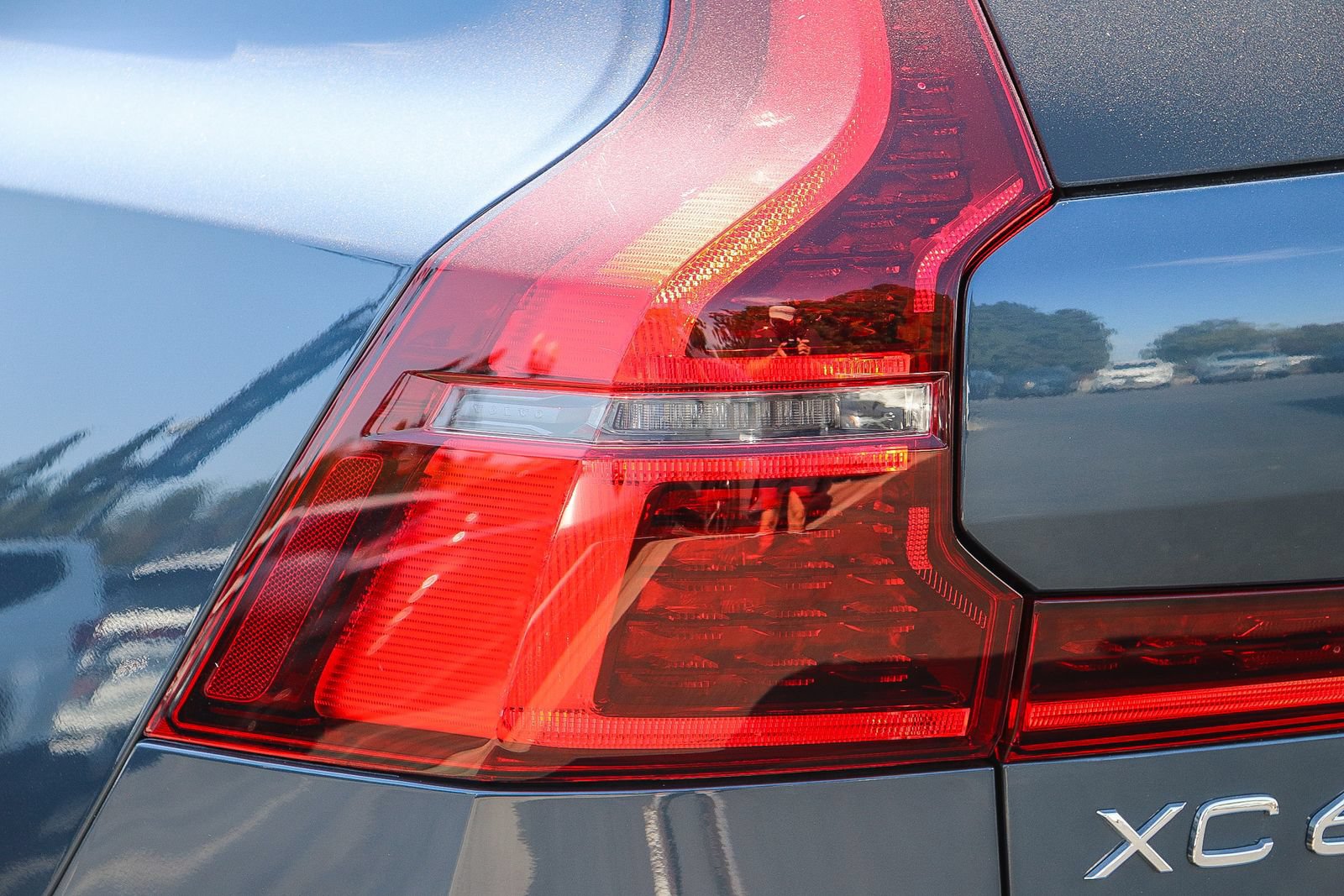 Used 2026 Volvo XC60 B5 Plus w/ Protection Package Premier AWD/4WD image 9