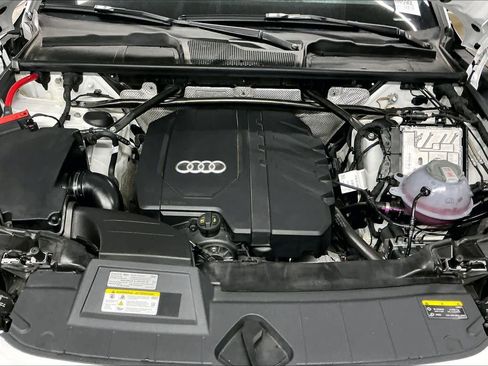 Used 2025 Audi Q5 2.0T Premium w/ Convenience Plus Package image 13