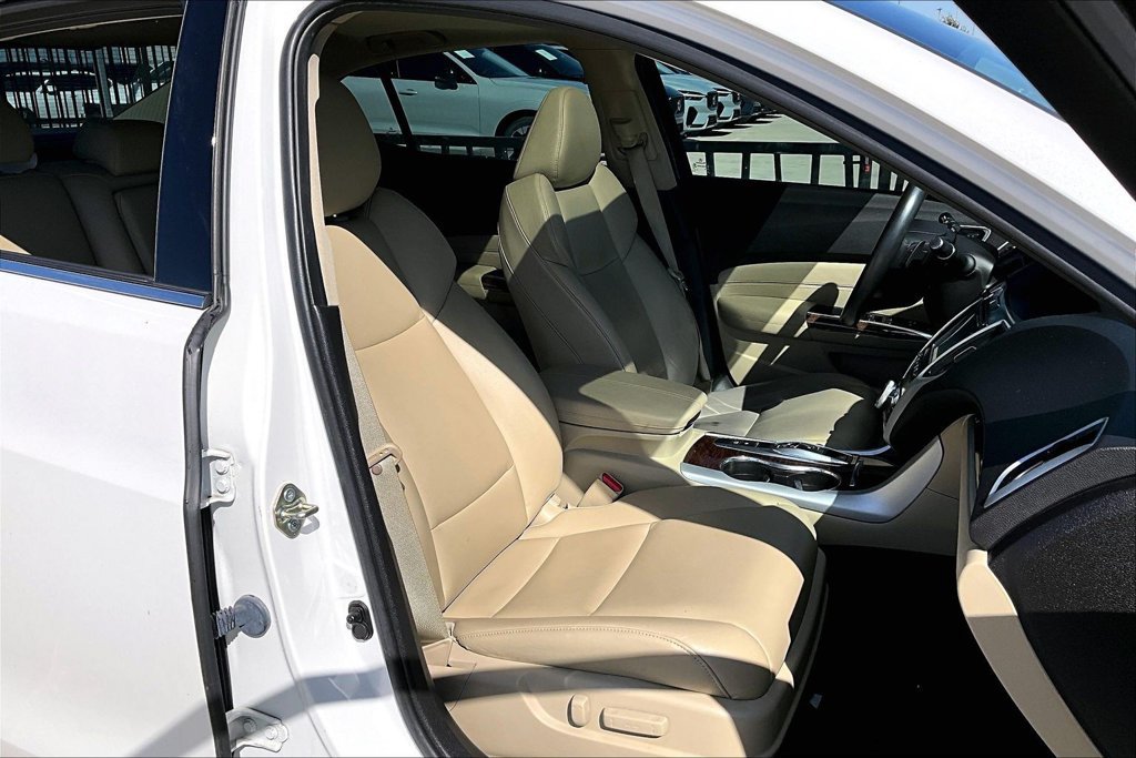 Used 2020 Acura TLX V6 FWD image 9