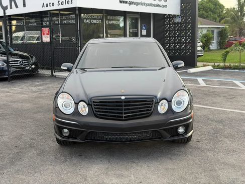 Used 2005 Mercedes-Benz E 500 4MATIC Sedan image 2