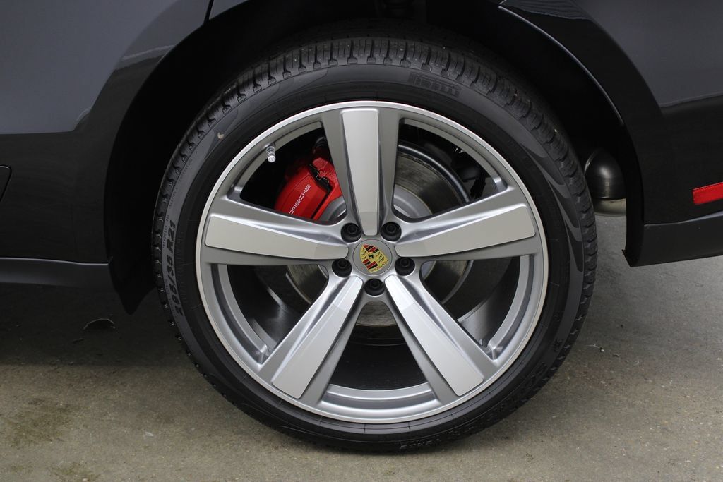 Used 2025 Porsche Macan S AWD/4WD image 14
