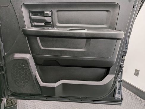 Used 2019 RAM 1500 Express w/ Express Value Package image 27