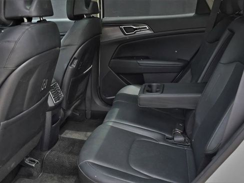 Used 2025 Kia Sportage EX w/ Premium Package FWD image 10