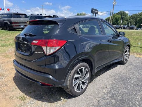 Used 2019 Honda HR-V Sport image 6