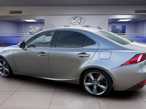 Used 2014 Lexus IS 350 w/ Navigation Package RWD image 2