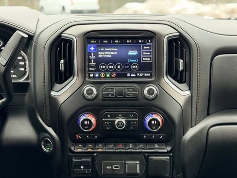 Used 2020 GMC Sierra 1500 AT4 w/ AT4 Premium Package image 27