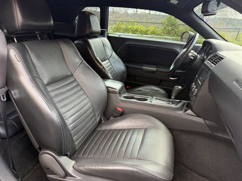 Used 2013 Dodge Challenger R/T Plus image 15