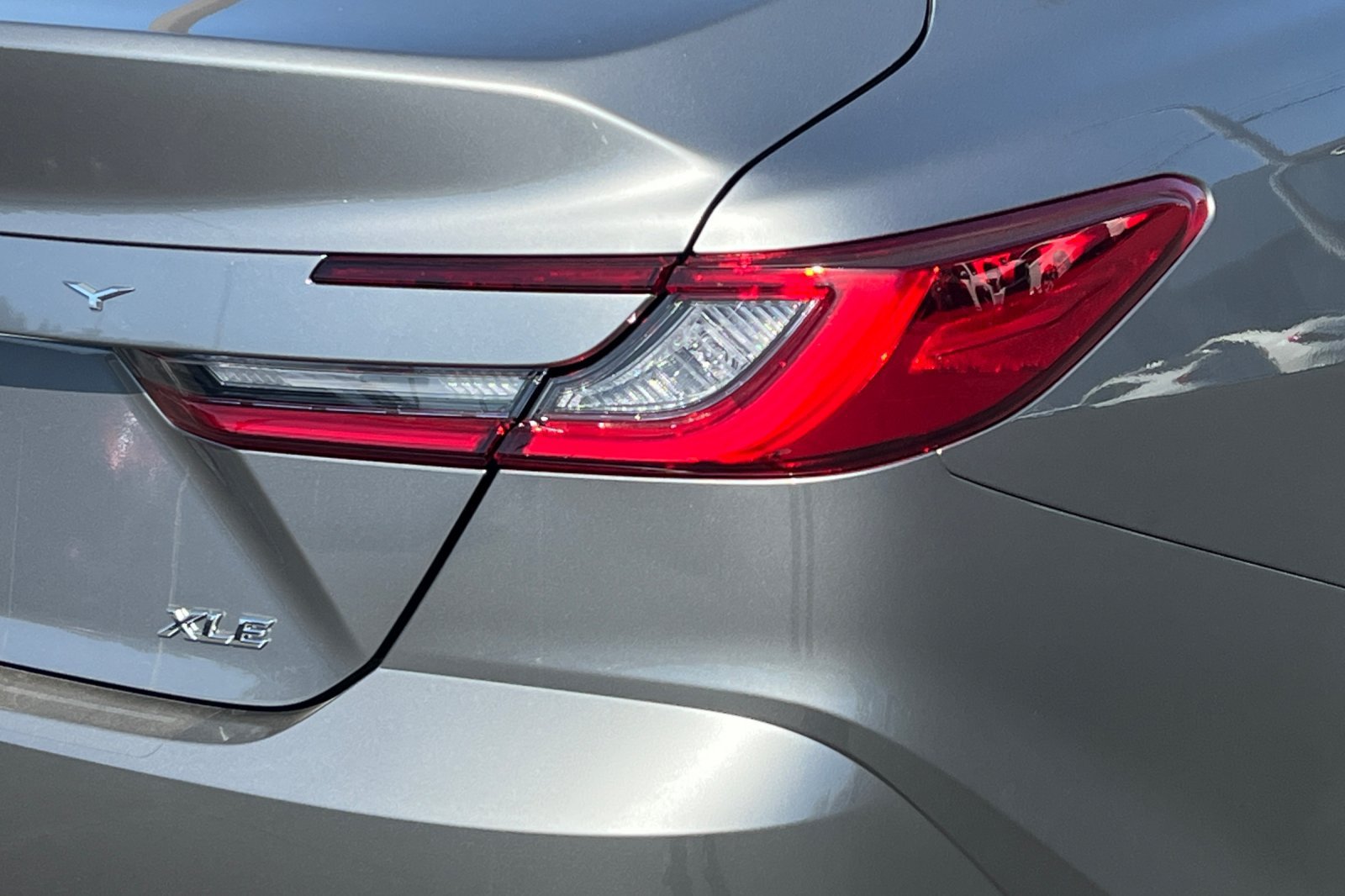 Used 2026 Toyota Camry XLE w/ Premium Package FWD image 25
