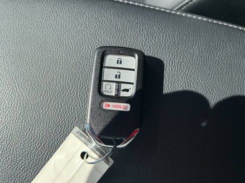 Used 2022 Honda CR-V Touring image 26