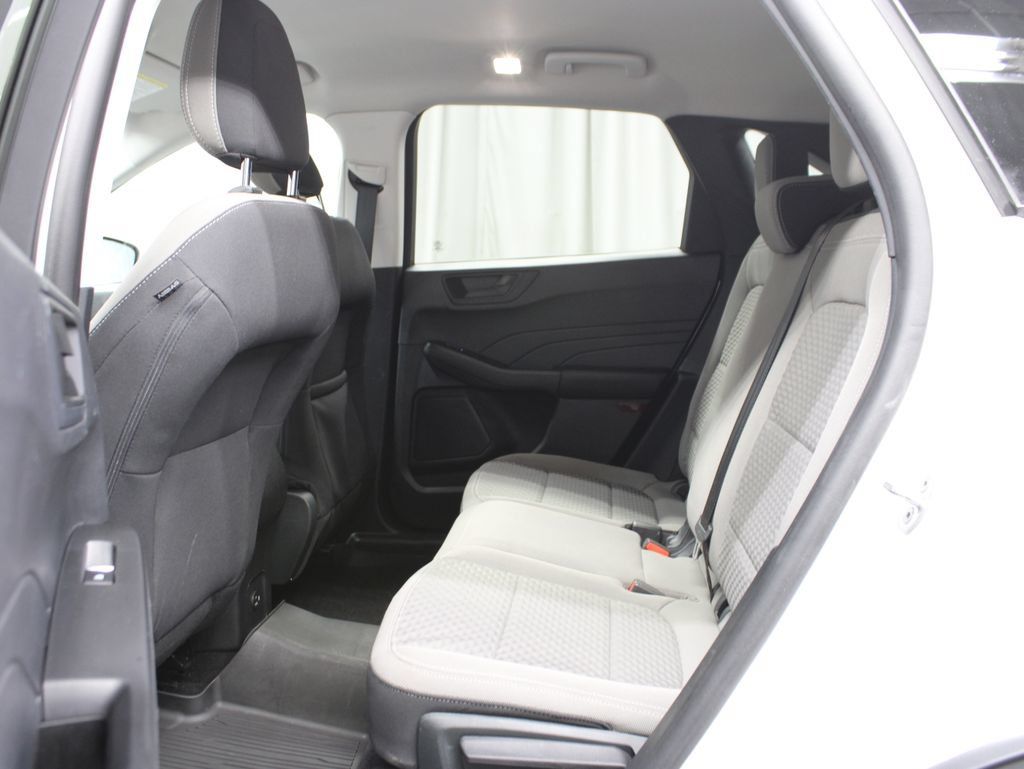 Used 2022 Ford Escape SE AWD/4WD image 15