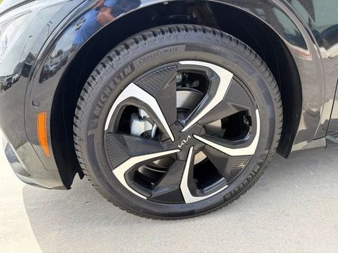 Certified 2023 Kia EV6 GT-Line AWD/4WD image 9