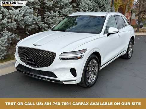 Used 2025 Genesis GV70 2.5T image 3