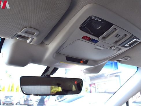 Used 2019 Subaru Outback 3.6R Limited image 26