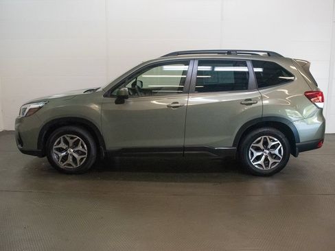 Certified 2021 Subaru Forester Premium AWD/4WD image 7
