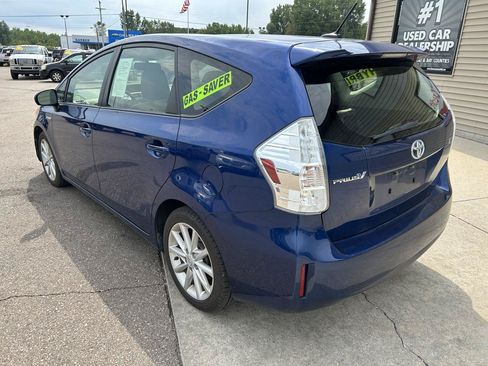 Used 2013 Toyota Prius V Five FWD image 7
