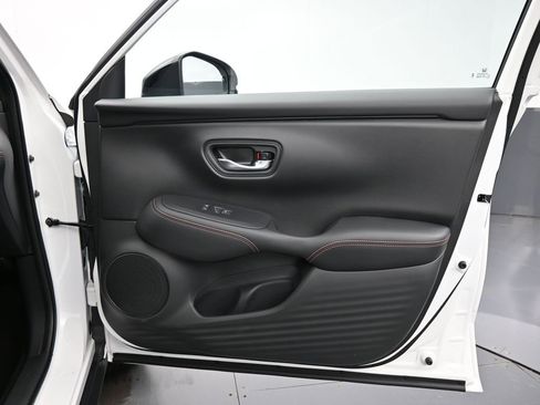 Certified 2026 Honda HR-V Sport image 38