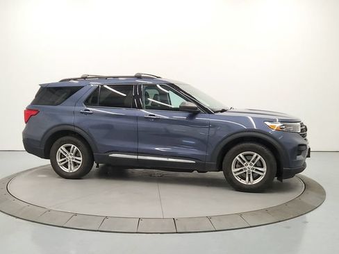Used 2021 Ford Explorer XLT w/ Class III Trailer Tow Package AWD/4WD image 8