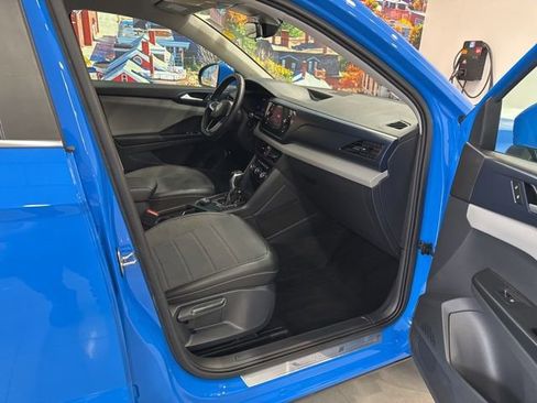 Used 2023 Volkswagen Taos SE image 50