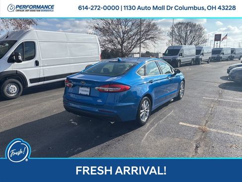 Used 2019 Ford Fusion SE image 4