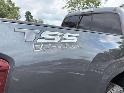 Used 2020 Toyota Tacoma SR AWD/4WD image 15